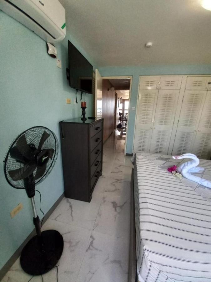 Sea Castles La Vue Apartment Montego Bay Ngoại thất bức ảnh